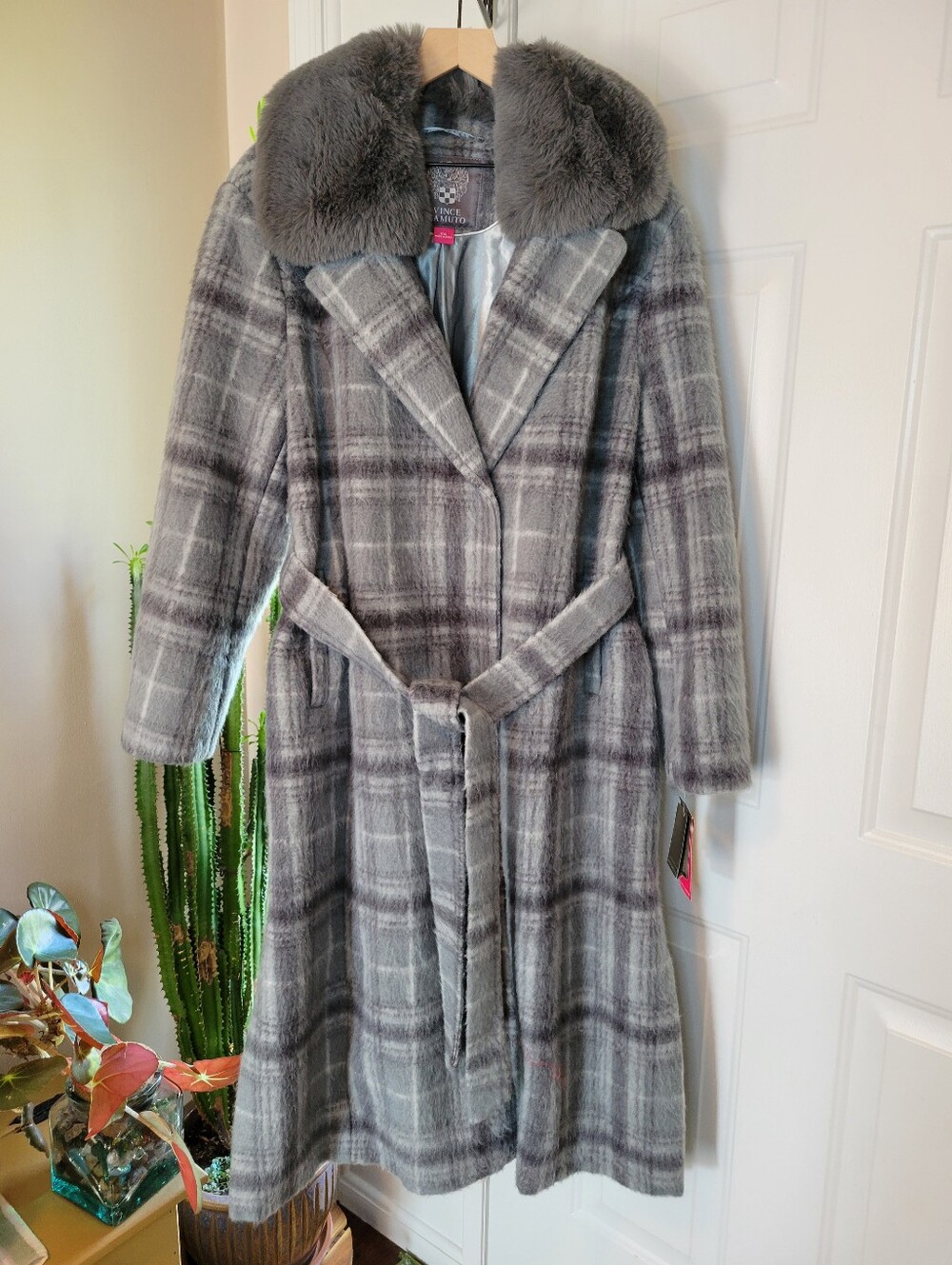 NWT Vince Camuto Grey Plaid Belted Faux Fur Coat, Size Womens XXL